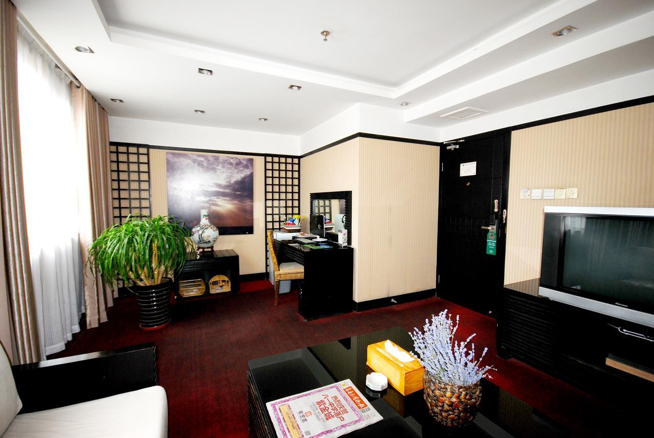 Hotel Xinjiang Yema International Clubhouse Urumczi Zewnętrze zdjęcie